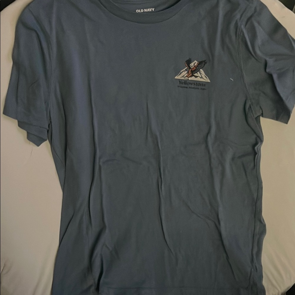#134 - Old Navy Men's Blue Graphic T-Shirt